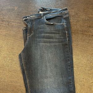 Woman’s size 14 capri jeans 27 length